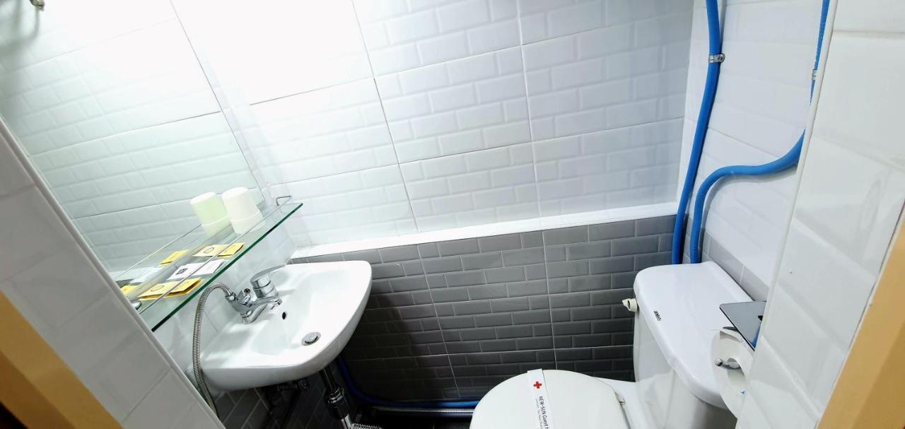 New Sun Guesthouse Myeongdong Сеул Екстериор снимка