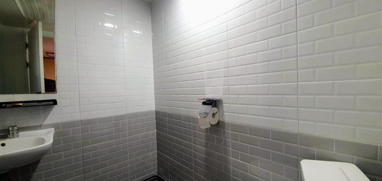 New Sun Guesthouse Myeongdong Сеул Екстериор снимка