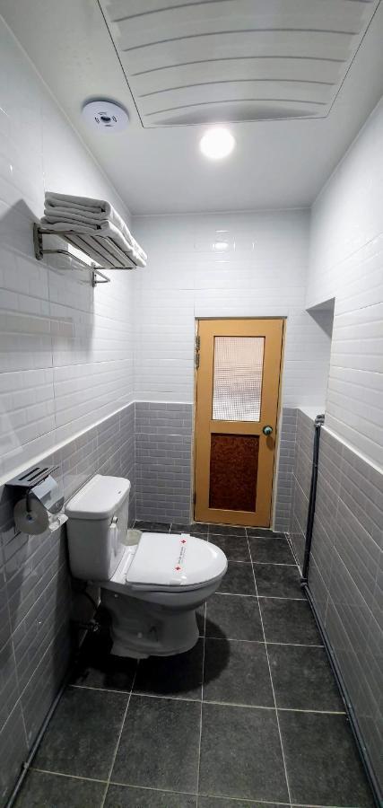 New Sun Guesthouse Myeongdong Сеул Екстериор снимка