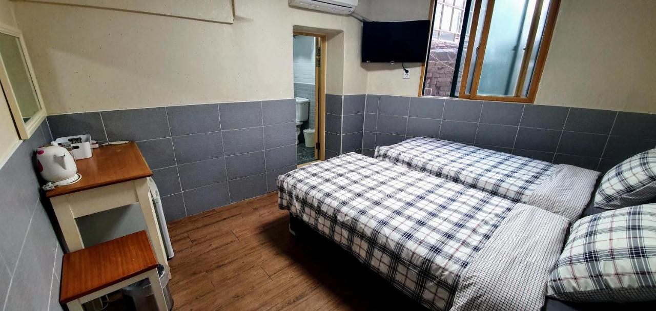 New Sun Guesthouse Myeongdong Сеул Екстериор снимка
