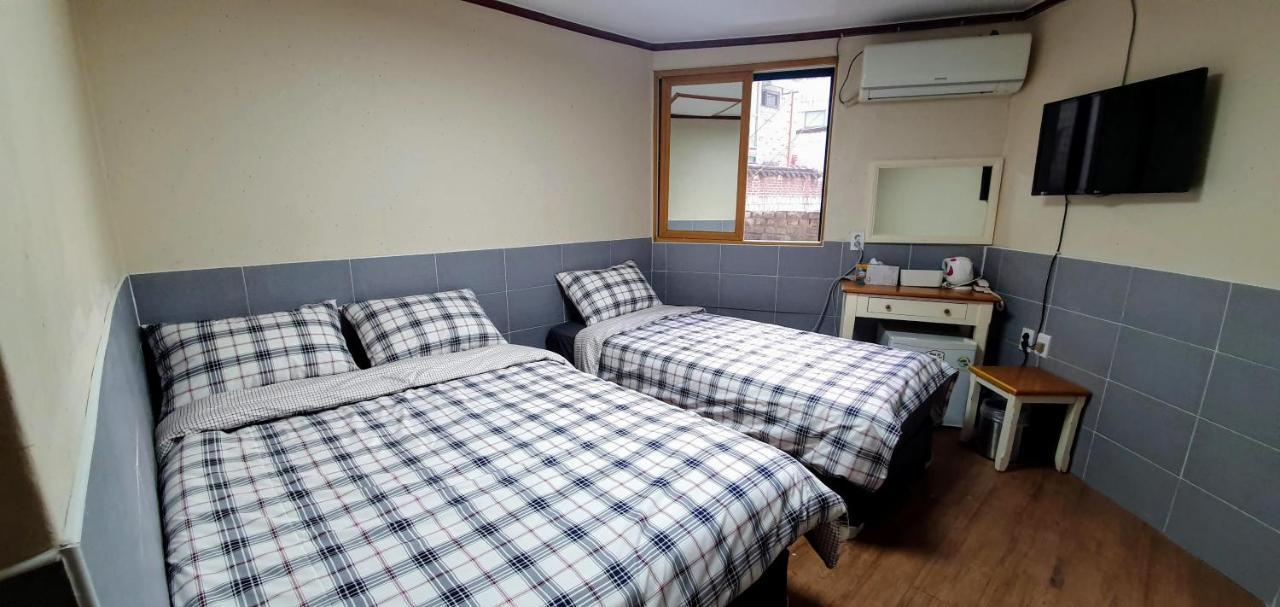 New Sun Guesthouse Myeongdong Сеул Екстериор снимка